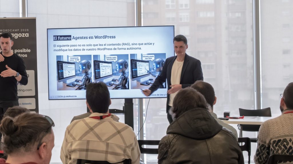 Joaquín Ruiz dando una conferencia como experto en Inteligencia Artificial en Zaragoza